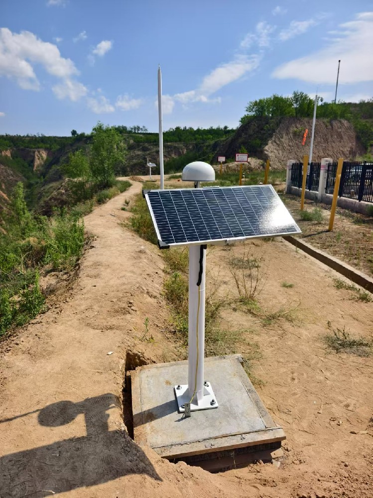 中石油煤層有限責任公司韓城采氣管理區(qū)邊坡監(jiān)測站 (1).jpg